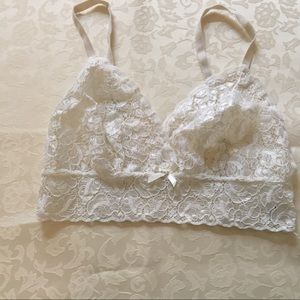 ✨White Lace Bra ✨